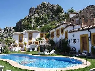 Casas De Montejaque 아파트